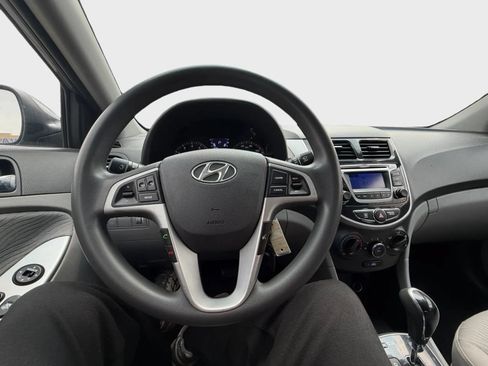 Used 2014 Hyundai Accent GLS w/ Option Group 2 FWD image 11