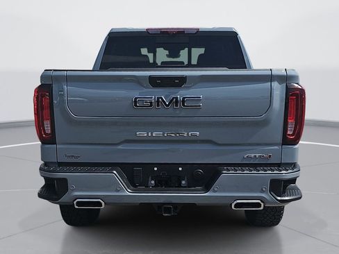 Used 2024 GMC Sierra 1500 AT4 w/ Technology Package AWD/4WD image 5