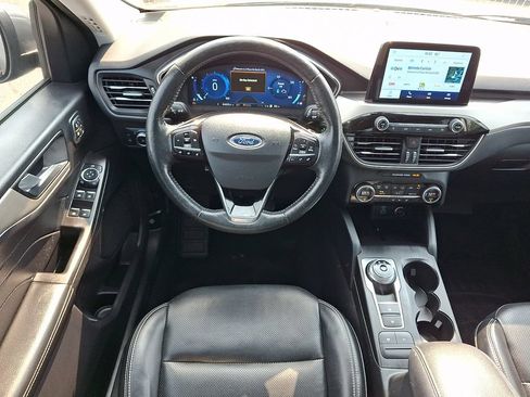Used 2021 Ford Escape SEL w/ Technology Package FWD image 2