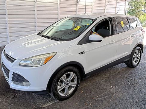 Used 2016 Ford Escape SE AWD/4WD image 1