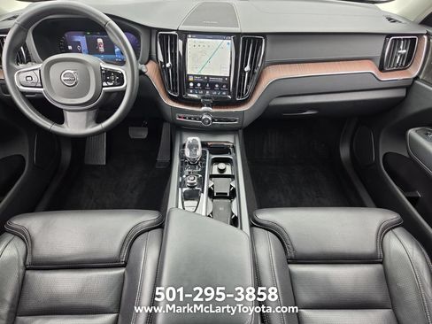 Used 2023 Volvo XC60 B5 Ultimate w/ Protection Package Premier FWD image 12