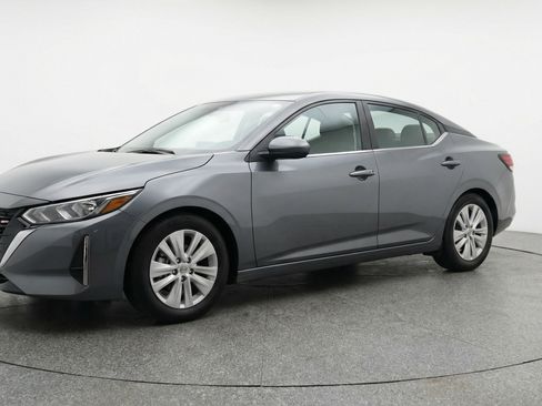 Used 2025 Nissan Sentra S image 3