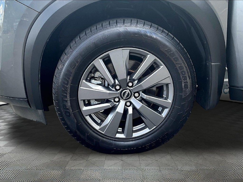 Used 2024 Nissan Pathfinder SV w/ Black Appearance Package AWD/4WD image 7