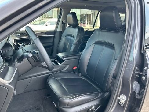 Used 2021 Jeep Grand Cherokee L Limited AWD/4WD image 15