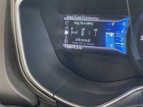Used 2014 Ford Fusion SE w/ Equipment Group 202A FWD image 10