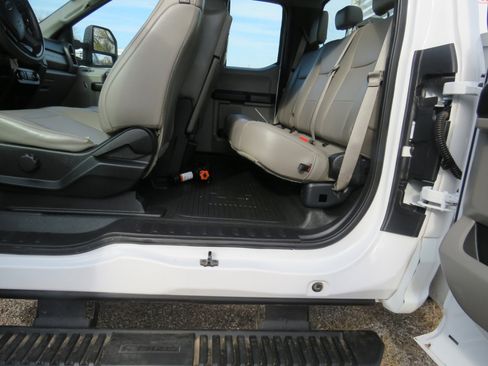 Used 2019 Ford F250 XL w/ XL Value Package image 23