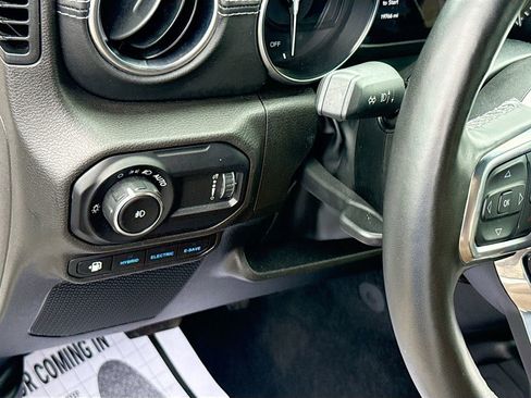 Used 2023 Jeep Wrangler Unlimited Sahara w/ Cold Weather Group image 11