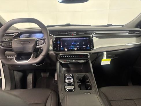 New 2026 Jeep Cherokee Limited AWD/4WD image 32