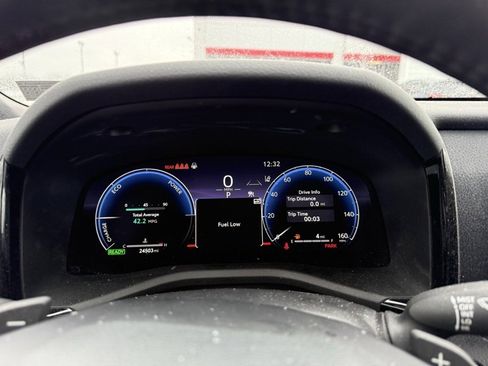 Used 2025 Toyota Camry XSE image 12