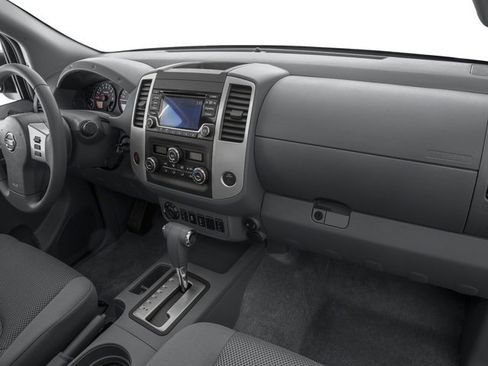 Used 2017 Nissan Frontier SV AWD/4WD image 21