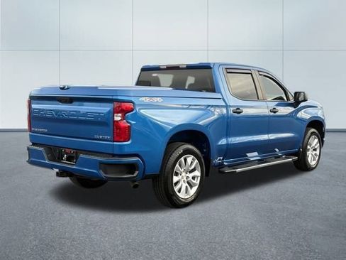 Used 2022 Chevrolet Silverado 1500 Custom image 3