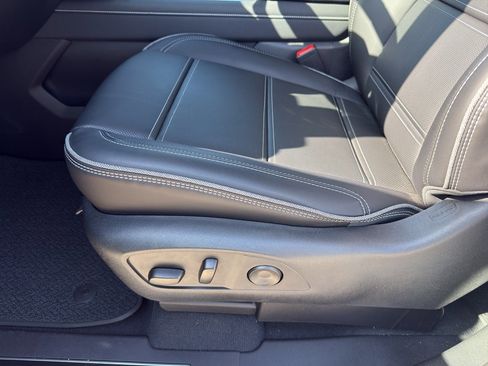 New 2025 GMC Sierra EV Denali image 13