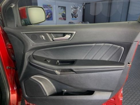 Used 2018 Ford Edge Sport w/ Equipment Group 401A AWD/4WD image 15