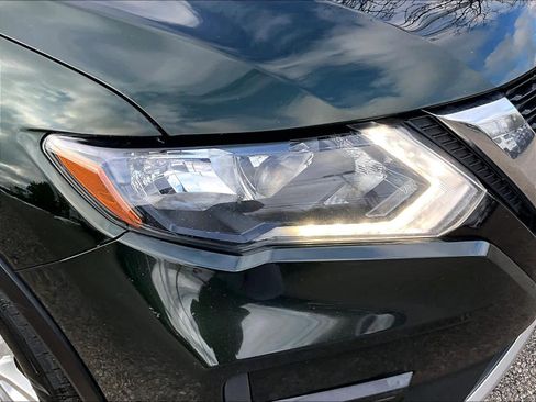 Used 2019 Nissan Rogue SV image 31