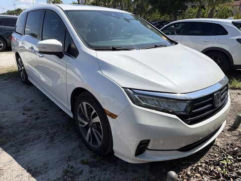 Used 2023 Honda Odyssey Touring image 1