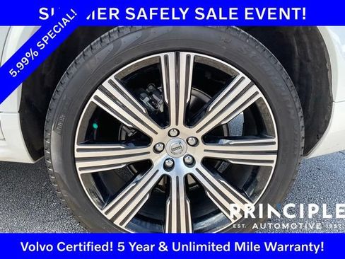 Certified 2023 Volvo XC90 B6 Ultimate w/ Protection Package AWD/4WD image 13