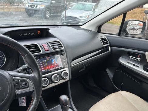 Used 2017 Subaru Crosstrek 2.0i Limited w/ Popular Package #2 image 16