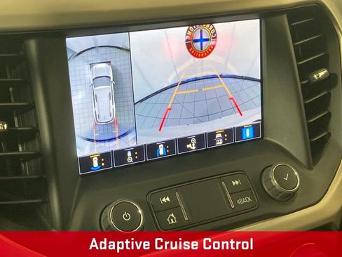 Used 2021 GMC Acadia Denali w/ Denali Ultimate Package AWD/4WD image 4
