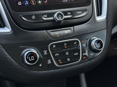 Used 2024 Chevrolet Malibu LT FWD image 18