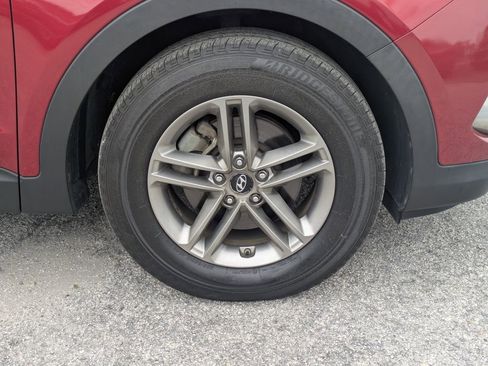 Used 2017 Hyundai Santa Fe Sport image 11