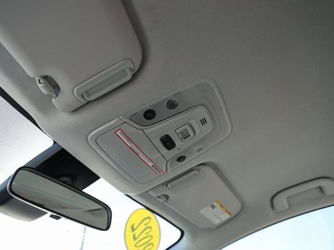 Certified 2022 Toyota Prius LE image 7