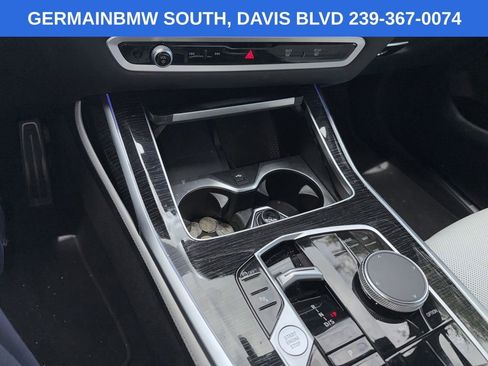 Certified 2024 BMW X7 xDrive40i w/ M Sport Package AWD/4WD image 17