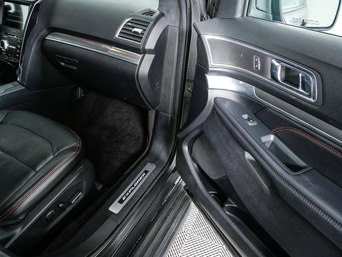 Used 2018 Ford Explorer Sport w/ Equipment Group 401A image 25