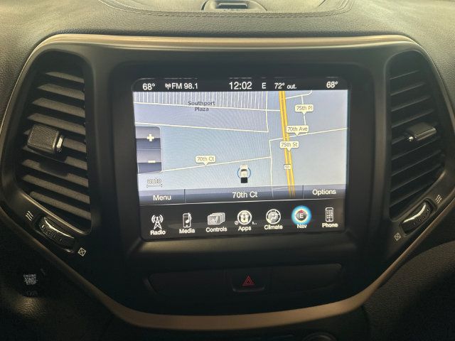 Used 2017 Jeep Cherokee Limited AWD/4WD image 17