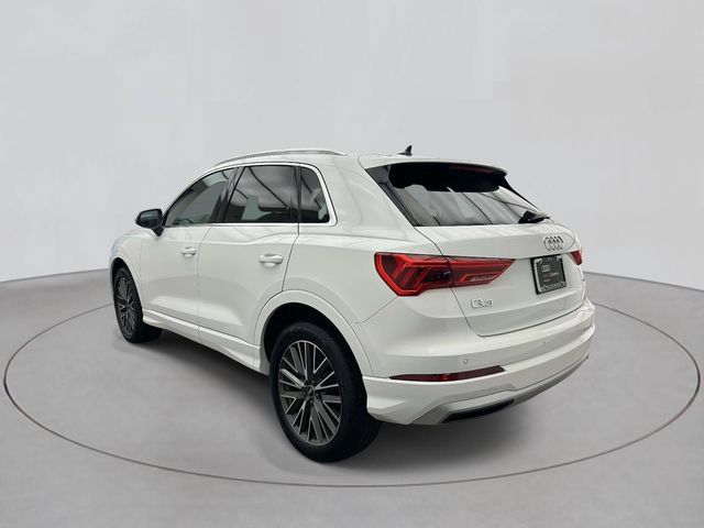 Used 2022 Audi Q3 2.0T Premium AWD/4WD image 2