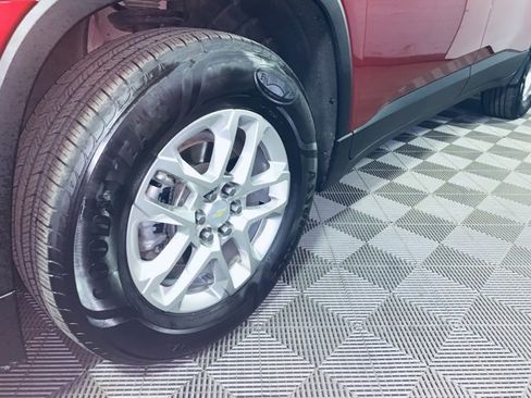 Certified 2021 Chevrolet Traverse LT image 34