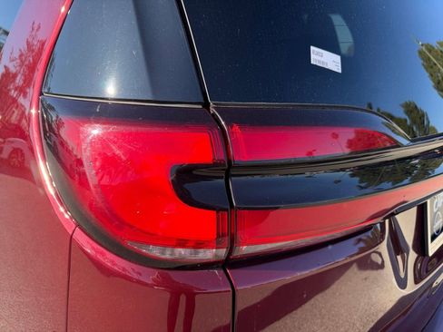 Used 2022 Chrysler Pacifica Limited w/ S Appearance Package image 35