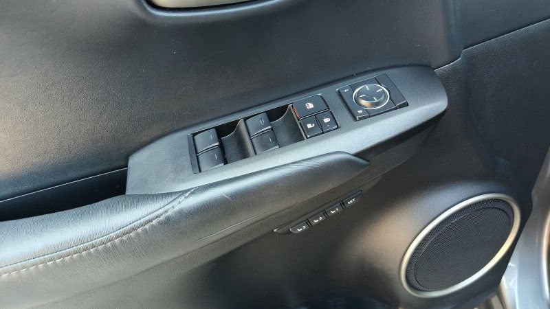 Used 2015 Lexus NX 200t FWD w/ Luxury Package image 14