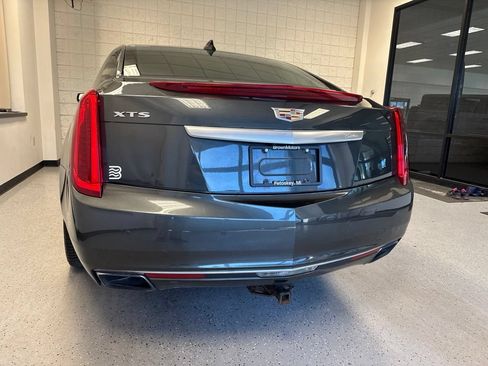 Used 2017 Cadillac XTS Luxury FWD image 40