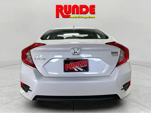 Used 2017 Honda Civic EX image 4