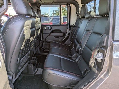 Used 2020 Jeep Gladiator Rubicon image 14