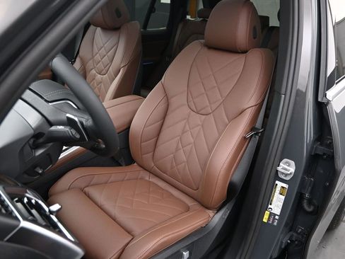New 2026 BMW X5 xDrive50e AWD/4WD image 13