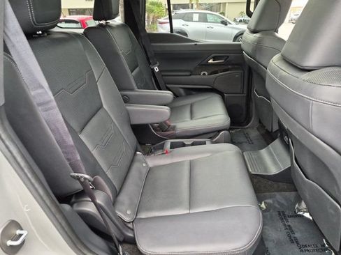 Used 2024 Lexus GX 550 w/ Accessory Package (2T) AWD/4WD image 32
