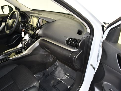 Used 2024 Mitsubishi Eclipse Cross ES AWD/4WD image 40