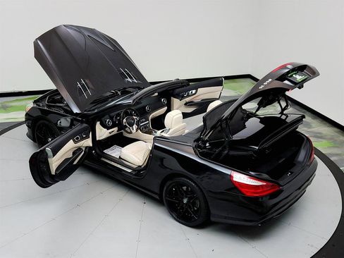 Used 2013 Mercedes-Benz SL 550 image 39