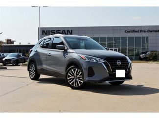 Certified 2021 Nissan Kicks SV image 1