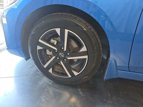 Used 2024 Nissan Sentra SV FWD image 16