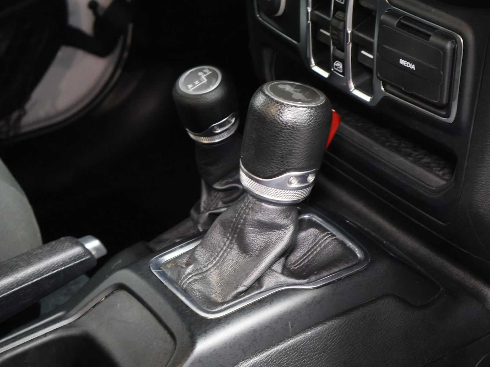 Used 2020 Jeep Wrangler Unlimited Sport S AWD/4WD image 17