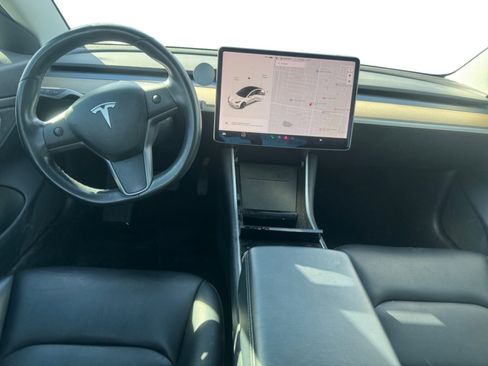 Used 2019 Tesla Model 3 Mid Range image 12