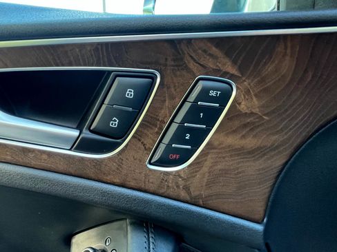 Used 2014 Audi S6 Prestige w/ Driver Assistance Package image 28