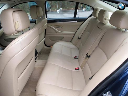 Used 2011 BMW 528i Sedan image 16