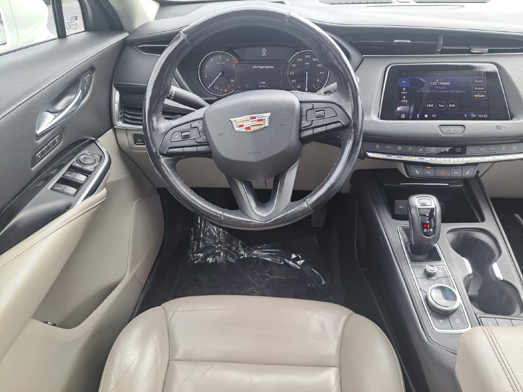 Used 2019 Cadillac XT4 Premium Luxury w/ Cold Weather Package FWD image 14