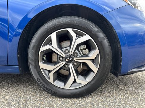 Used 2021 Kia Forte LXS image 12