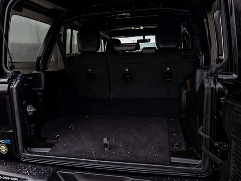 Used 2023 Jeep Wrangler Unlimited Sahara w/ Cold Weather Group image 31