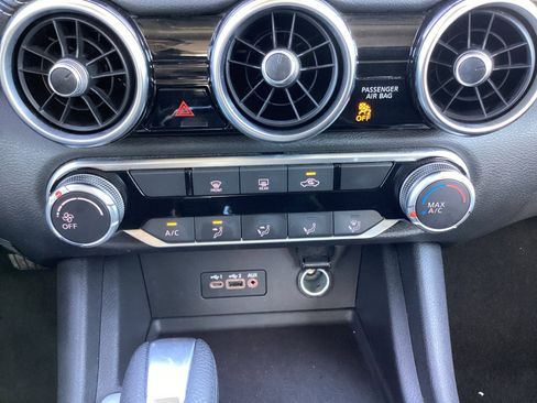 Used 2023 Nissan Sentra SV image 21