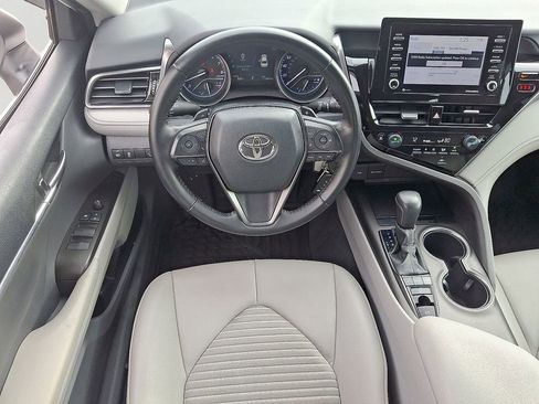 Used 2022 Toyota Camry SE AWD/4WD image 12